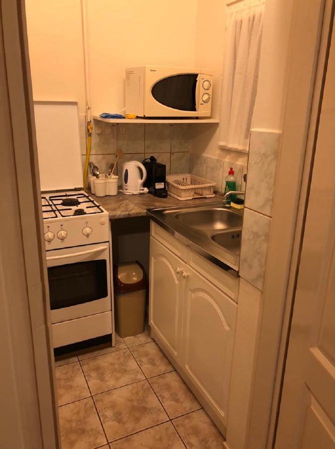 Jacint Apartman Bed & Breakfast Hajduszoboszlo Exterior photo
